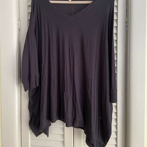 Anthropologie Bordeaux v neck